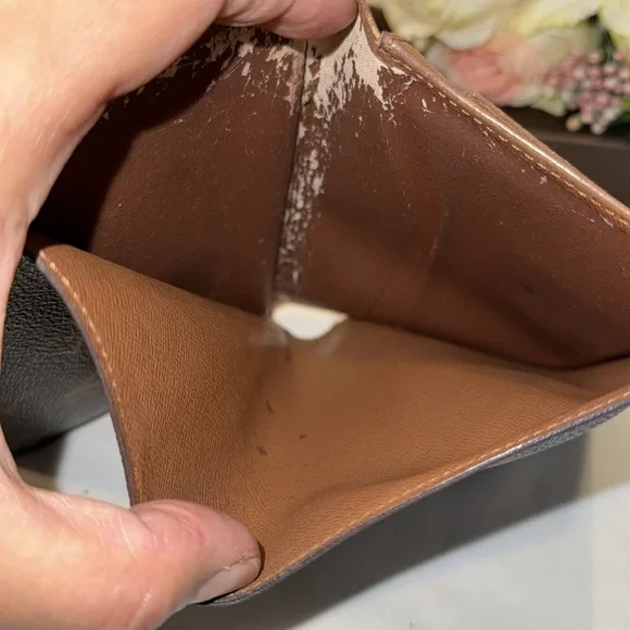 🎉🎉SOLD🎉🎉 Authentic Louis Vuitton snap wallet with card case - Picture 9 of 12